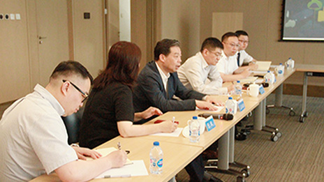 热新闻丨深圳家协侯克鹏主席一行到访Z6尊龙旗舰厅官网入口之家总部