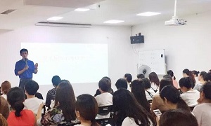 助力商户，，，，，，，，决胜十一丨星南方店一线销售精英专场培训会