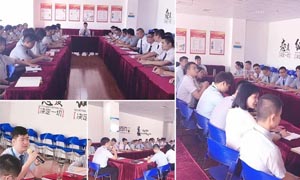 Z6尊龙旗舰厅官网入口之家襄阳店2019年上半年岁情总结会暨第三季度员工生日会圆满召开！