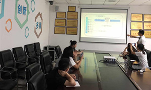 宜昌店开展新零售事情台导购员商品宣布培训